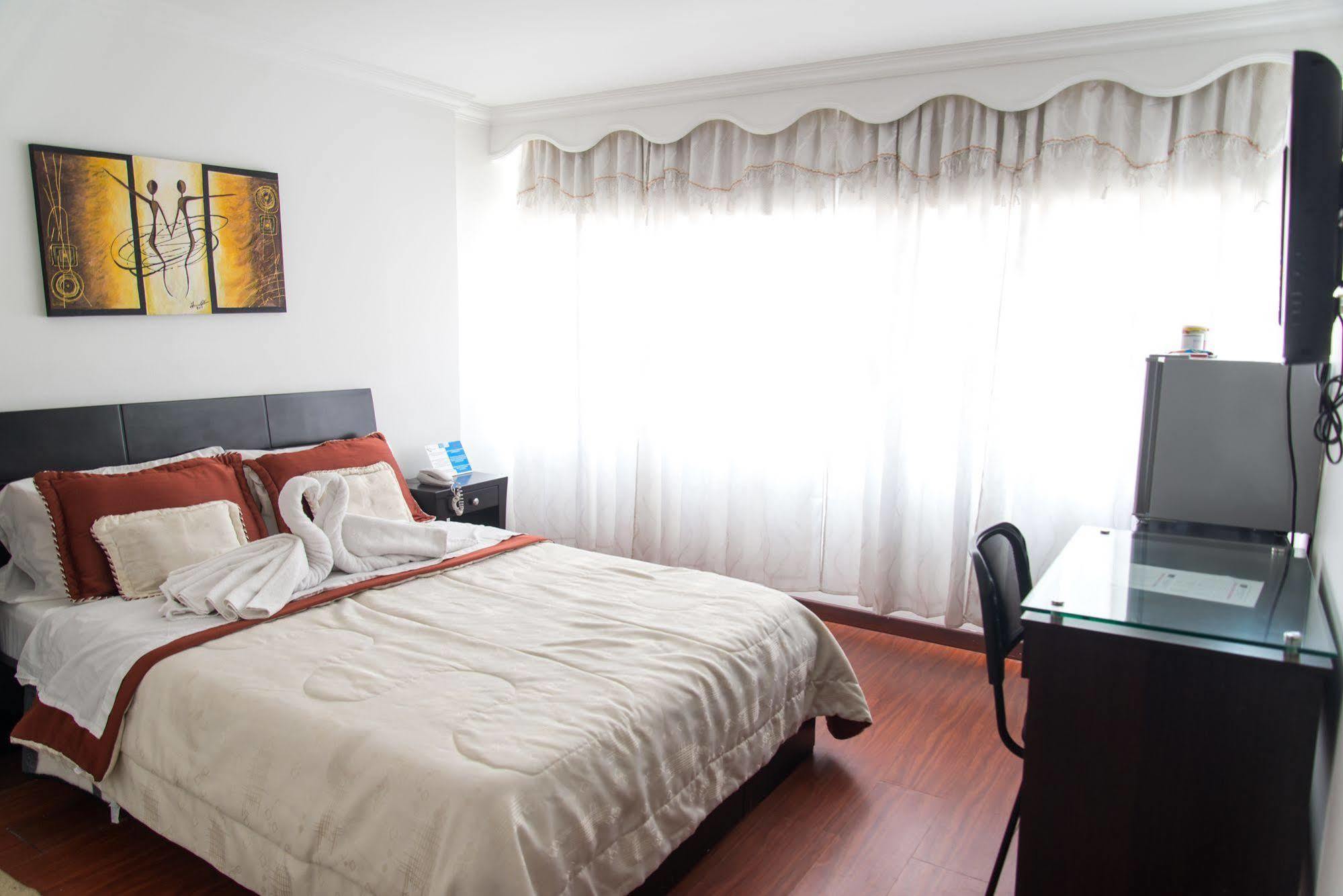 Hotel Fenix Real Bogotá Extérieur photo